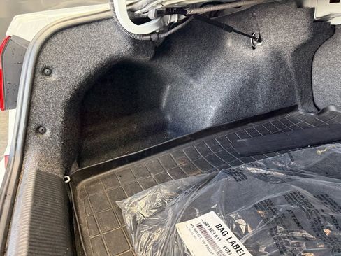 Used 2018 Volkswagen Passat 2.0T SE image 57