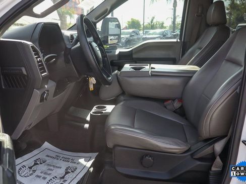 Used 2018 Ford F550 2WD Crew Cab Super Duty image 16