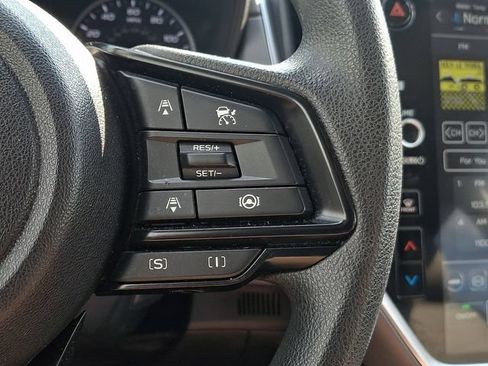 Used 2024 Subaru Crosstrek 2.0i Premium AWD/4WD image 21