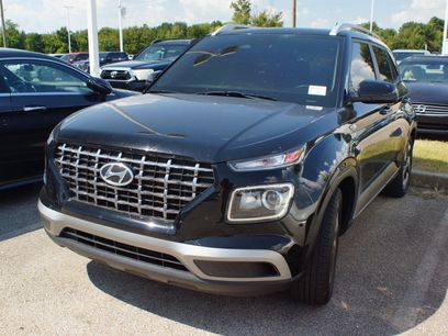 Used 2023 Hyundai Venue SEL