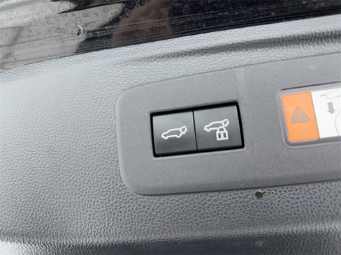 Used 2024 Toyota Land Cruiser image 14