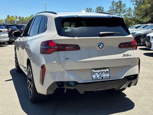 New 2026 BMW X3 xDrive30i w/ Premium Package AWD/4WD image 11