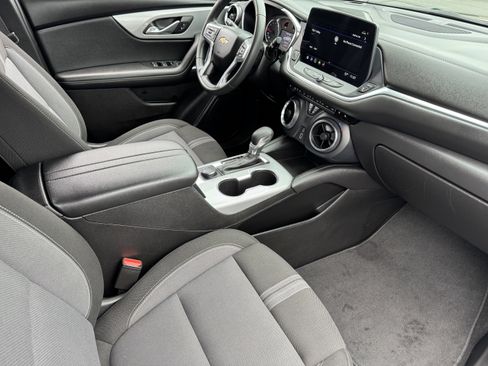 Used 2024 Chevrolet Blazer LT image 21