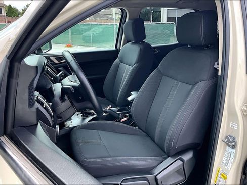 Used 2022 Ford Ranger XLT w/ Equipment Group 301A Mid RWD image 8