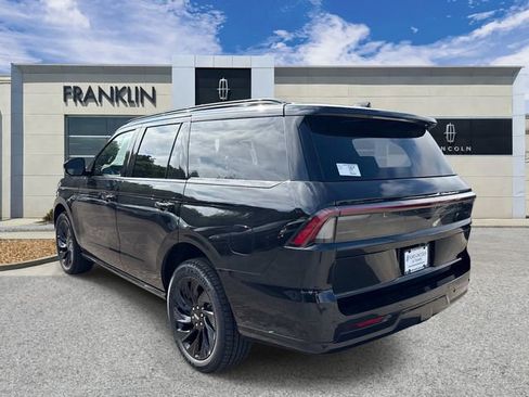 New 2025 Lincoln Navigator Reserve w/ Jet Appearance Package AWD/4WD image 5