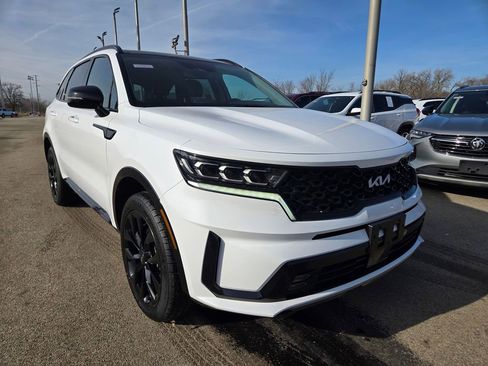 Used 2023 Kia Sorento SX AWD/4WD image 1