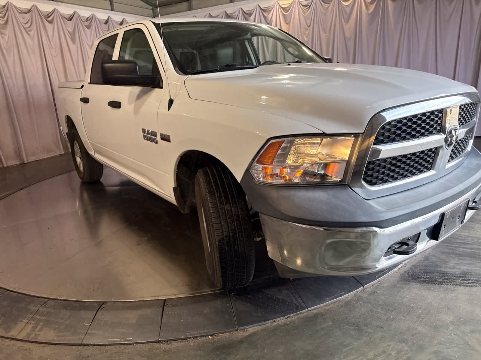 Used 2018 RAM 1500 Tradesman w/ Chrome Appearance Group AWD/4WD image 3