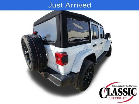 Used 2023 Jeep Wrangler Unlimited Sahara w/ Cold Weather Group image 7