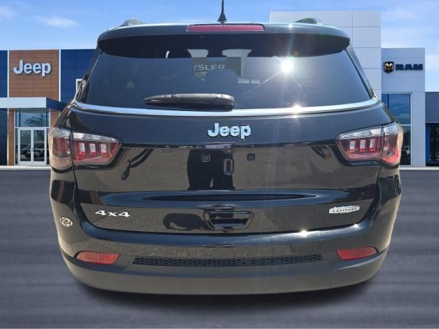 Used 2024 Jeep Compass Latitude AWD/4WD image 9