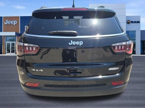 Used 2024 Jeep Compass Latitude AWD/4WD image 9
