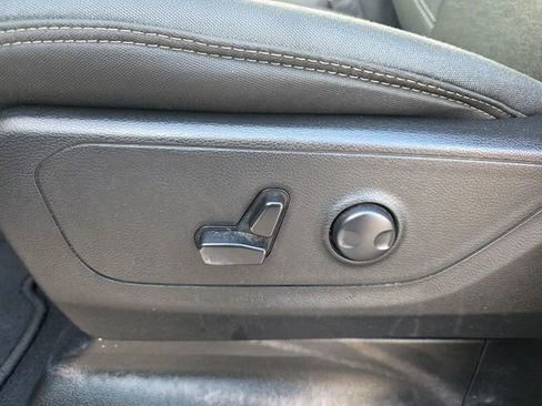Used 2025 RAM 1500 Big Horn AWD/4WD image 24
