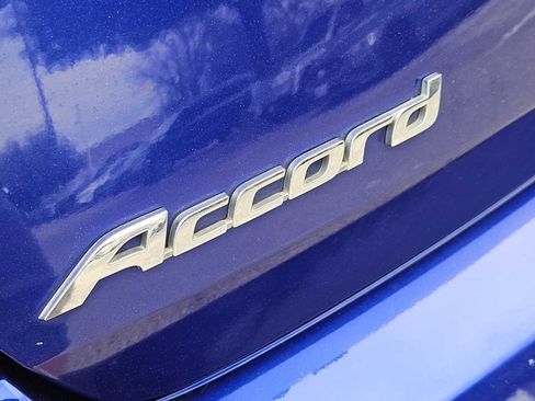 Used 2016 Honda Accord Touring image 11