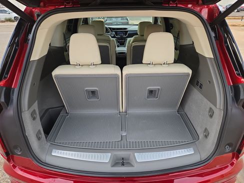 Used 2025 Cadillac XT6 Premium Luxury w/ LPO, Floor Liner Package image 12