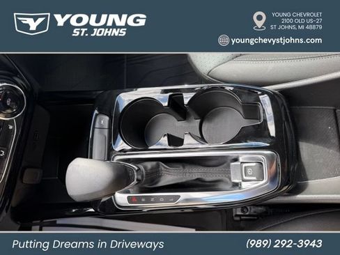 Used 2025 Chevrolet Trax LT w/ Driver Confidence Package FWD image 17