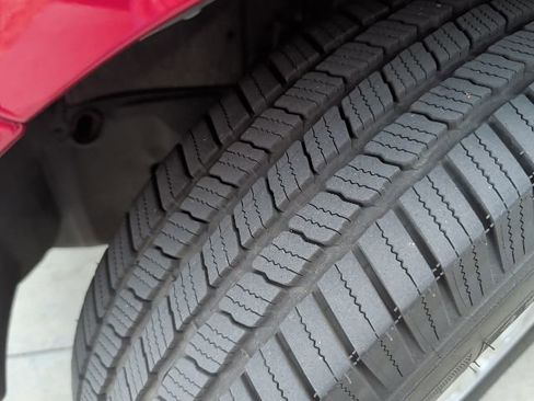 Used 2009 Ford Escape XLT image 3