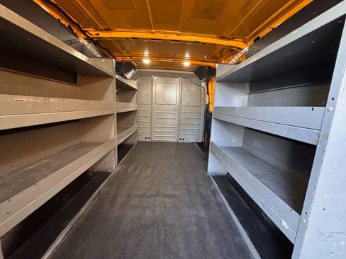 Used 2018 Ford Transit 250 130 Low Roof image 30