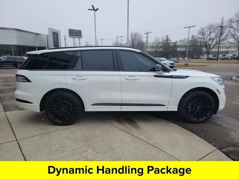 Certified 2024 Lincoln Aviator Black Label w/ Jet Package image 2