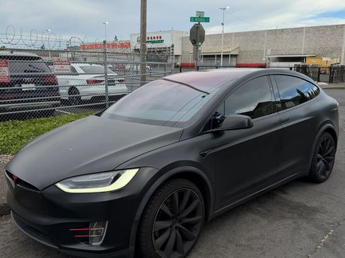Used 2018 Tesla Model X 100D AWD/4WD image 1