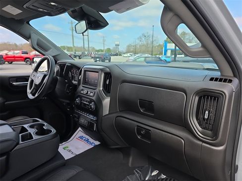 Certified 2024 Chevrolet Silverado 1500 Custom Trail Boss w/ Dark Appearance Package image 29