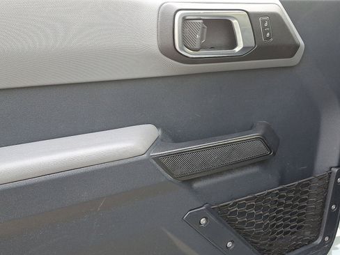 Used 2023 Ford Bronco Big Bend w/ Sasquatch Package image 12