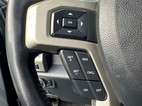 Certified 2022 Ford F450 Lariat w/ Lariat Value Package image 21