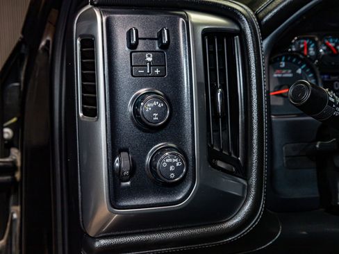 Used 2018 Chevrolet Silverado 1500 LTZ Z71 w/ LTZ Plus Package image 17