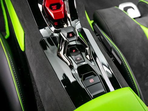 Used 2024 Lamborghini Huracan Tecnica RWD image 15