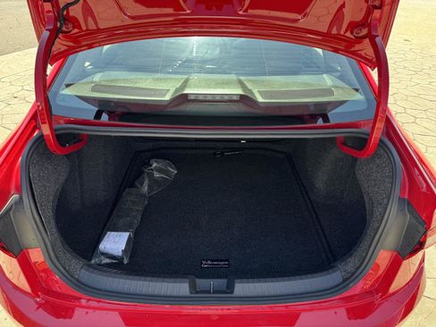 Used 2017 Volkswagen Passat 1.8T SEL Premium image 11