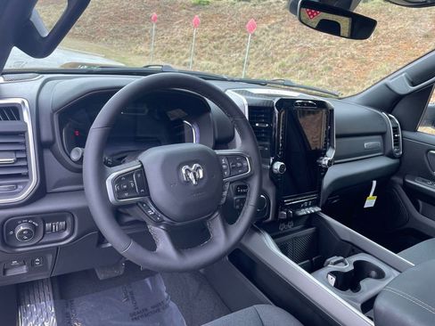 New 2026 RAM 1500 Big Horn AWD/4WD image 10