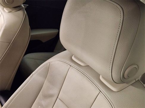 Used 2017 Audi A4 2.0T Ultra Premium w/ Convenience Package image 15