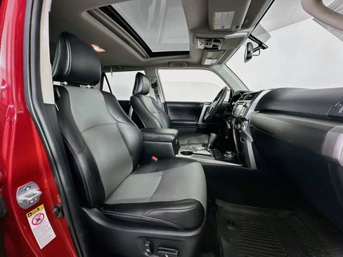 Used 2016 Toyota 4Runner 4WD image 29