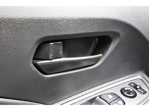 Used 2025 Nissan Versa S w/ Trunk Package image 18