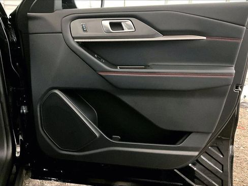 New 2026 Ford Explorer ST-Line w/ ST-Line Street Pack image 23