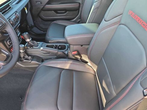 New 2026 Jeep Wrangler Rubicon w/ Technology Group image 18