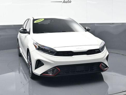 Certified 2023 Kia Forte GT FWD image 3