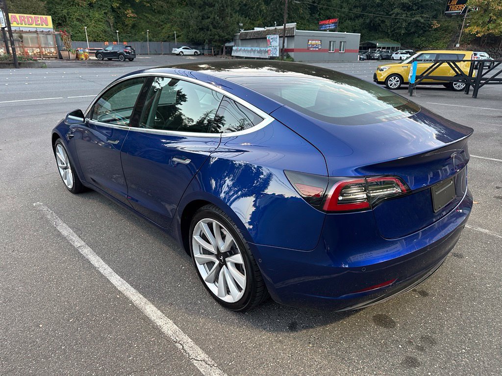 Used 2020 Tesla Model 3 Standard Range Plus RWD image 7