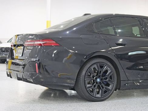 Used 2024 BMW i5 M60 w/ Premium Package AWD/4WD image 11