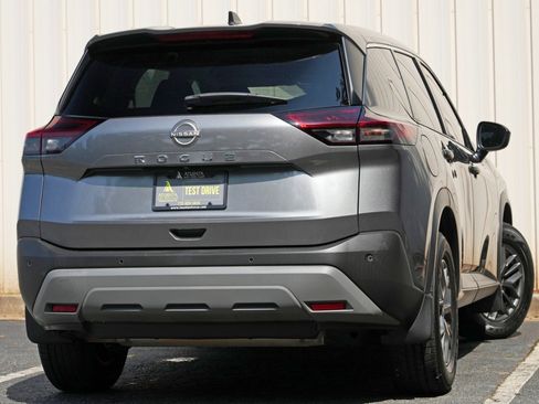 Used 2022 Nissan Rogue S FWD image 4
