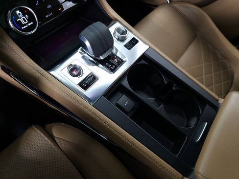 Used 2022 Jaguar F-PACE S image 31