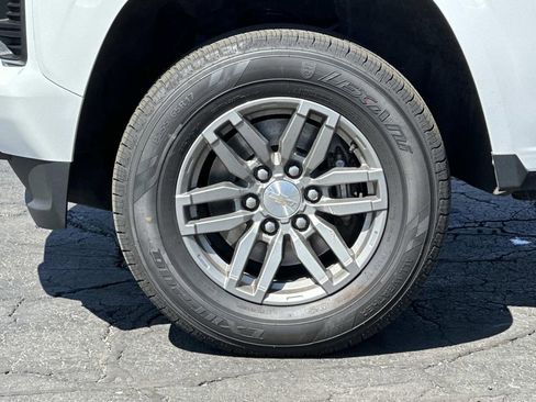 Used 2023 Chevrolet Colorado LT RWD image 9