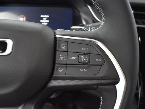 New 2025 Jeep Grand Cherokee Altitude w/ Trailer Tow Package image 17