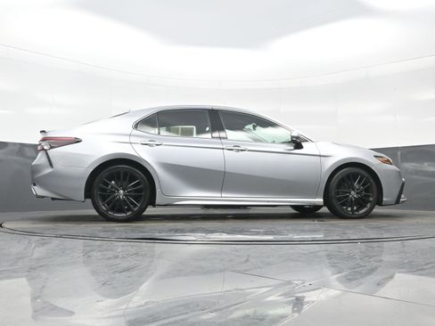 Used 2024 Toyota Camry XSE image 33