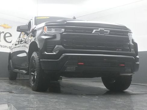 Used 2024 Chevrolet Silverado 1500 LT Trail Boss w/ Convenience Package II AWD/4WD image 3