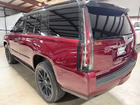 Used 2020 Cadillac Escalade Premium Luxury w/ Escalade Sport Edition AWD/4WD image 6