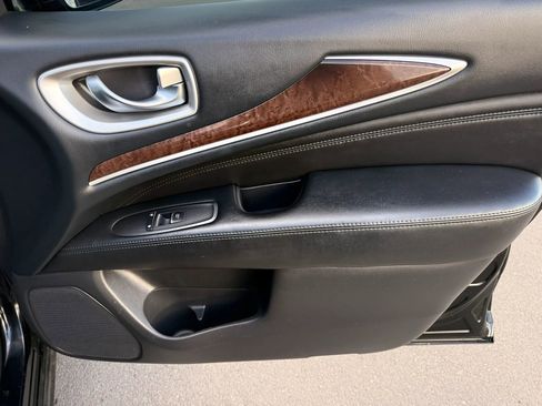 Used 2013 INFINITI JX35 AWD w/ Premium Pkg image 24