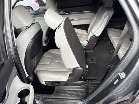 Used 2022 Hyundai Palisade SEL w/ Premium Package image 8