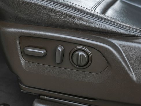 Used 2021 GMC Sierra 3500 Denali w/ Denali Ultimate Package image 37