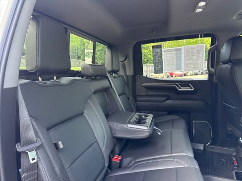 Used 2022 Chevrolet Silverado 1500 LTZ w/ LTZ Premium Package image 45