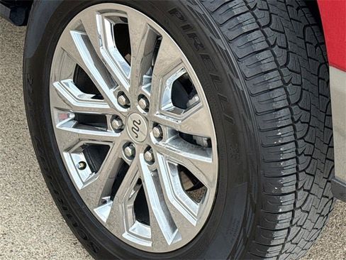 Used 2025 Ford F150 King Ranch w/ FX4 Off-Road Package image 12