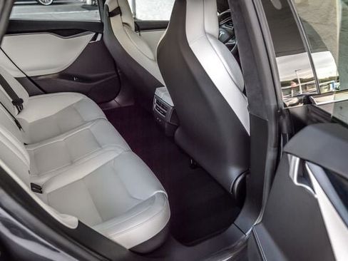 Used 2018 Tesla Model S 75D AWD/4WD image 37